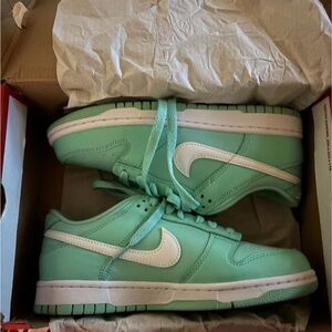 Nike Dunk Low Emerald Rise